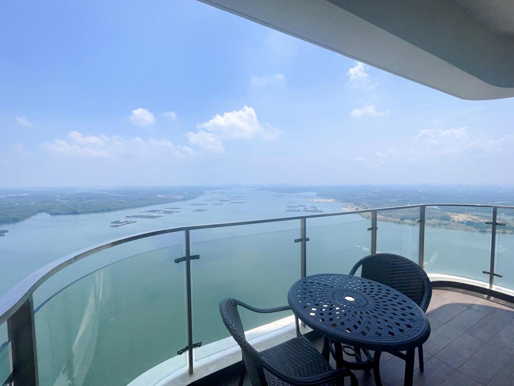 Monic Staycation #Country Garden Danga Bay Johor Bahru Exterior foto